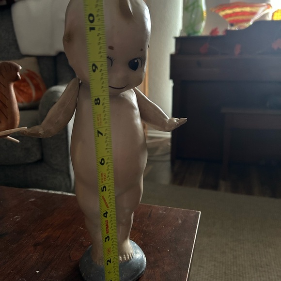 Adorable Cream Doll with Sweet Expression - Picture 9 of 9